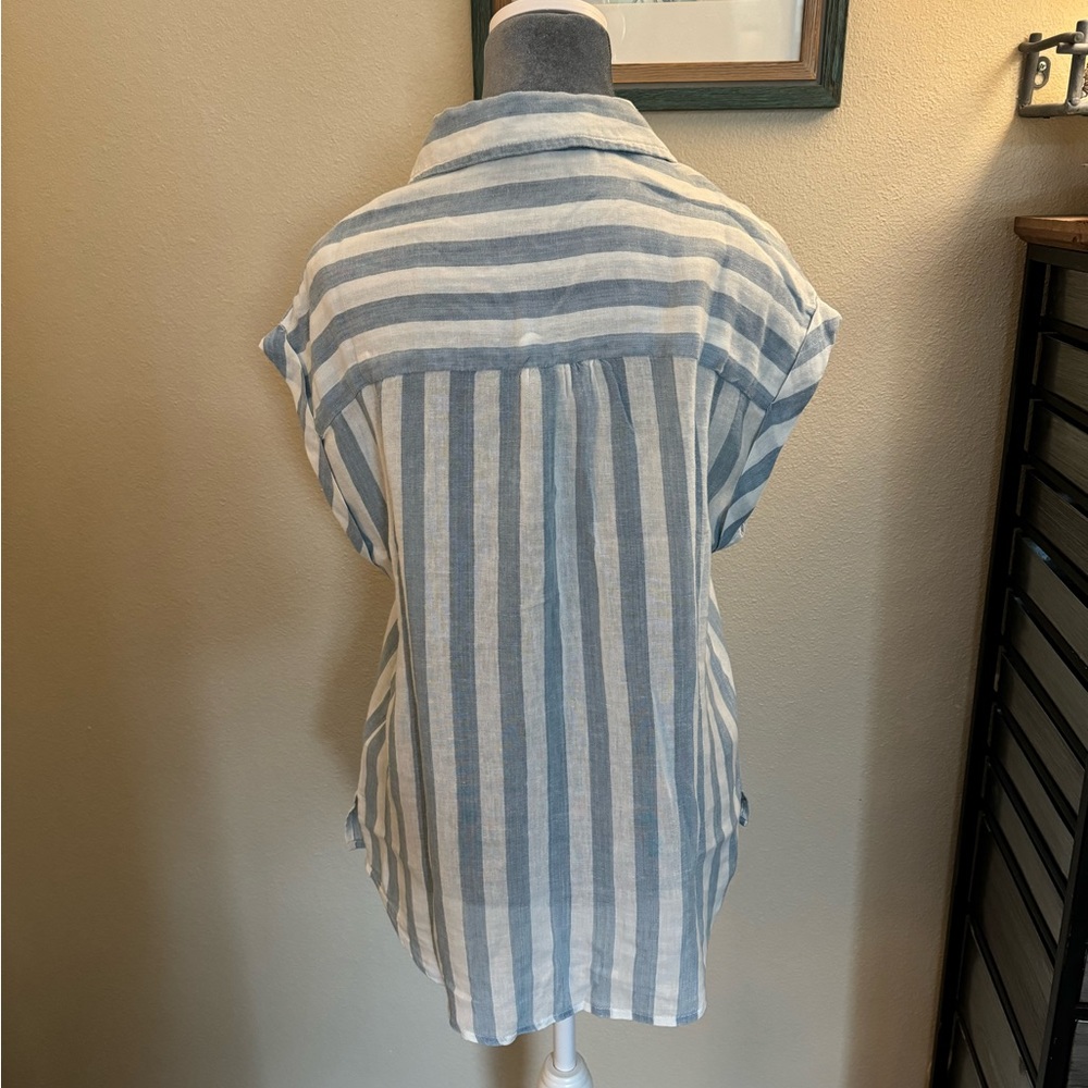BNWT Kut from the Kloth Noel Blue/White Stripe Short Sleeve Shirt, Size Small - Picture 6 of 7
